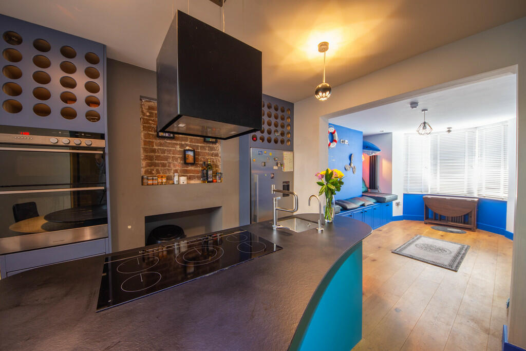 Additional property image - Broad Street, Brighton