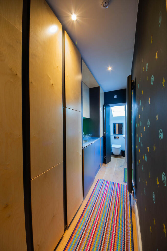 Additional property image - Broad Street, Brighton