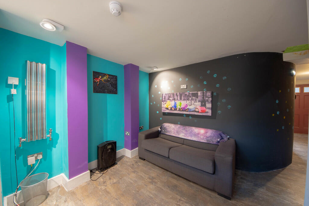 Additional property image - Broad Street, Brighton