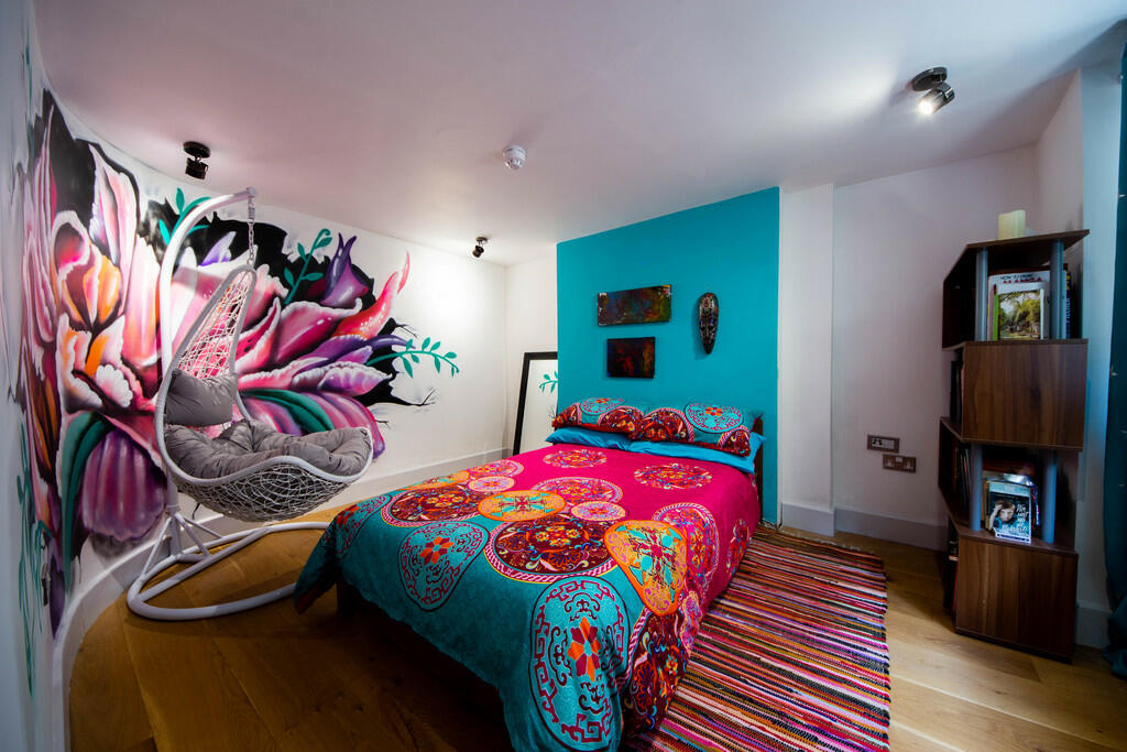 Additional property image - Broad Street, Brighton