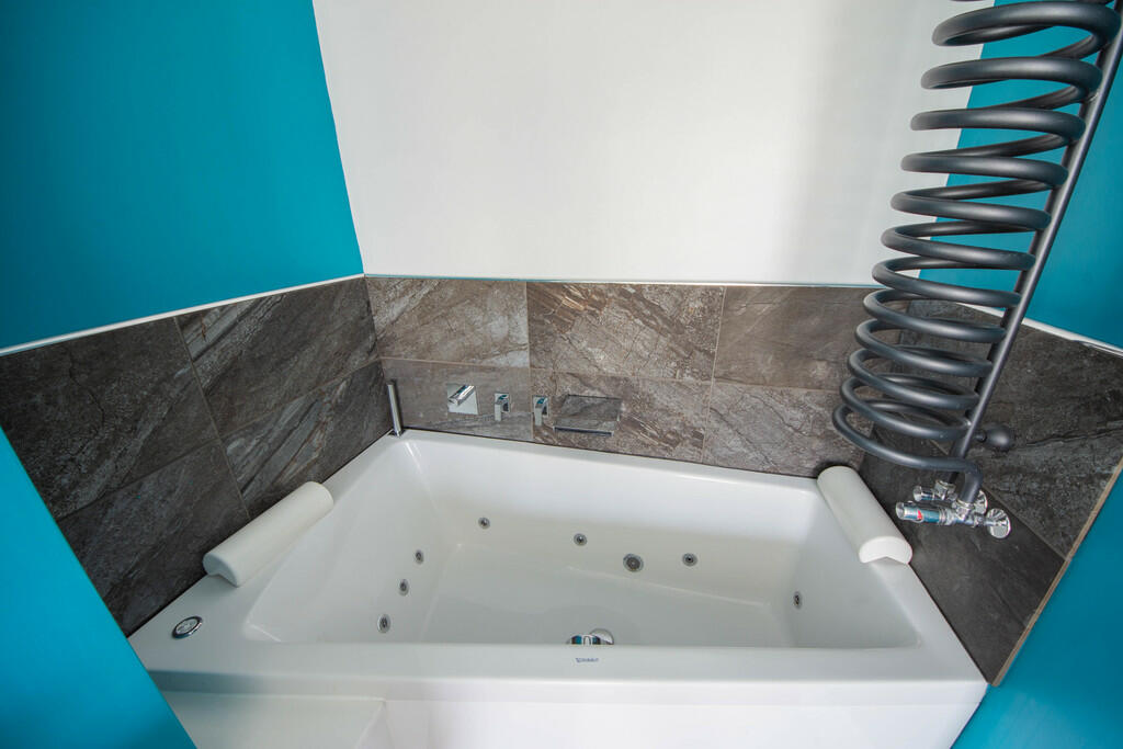 Additional property image - Broad Street, Brighton