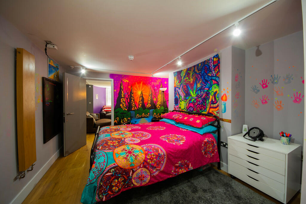 Additional property image - Broad Street, Brighton