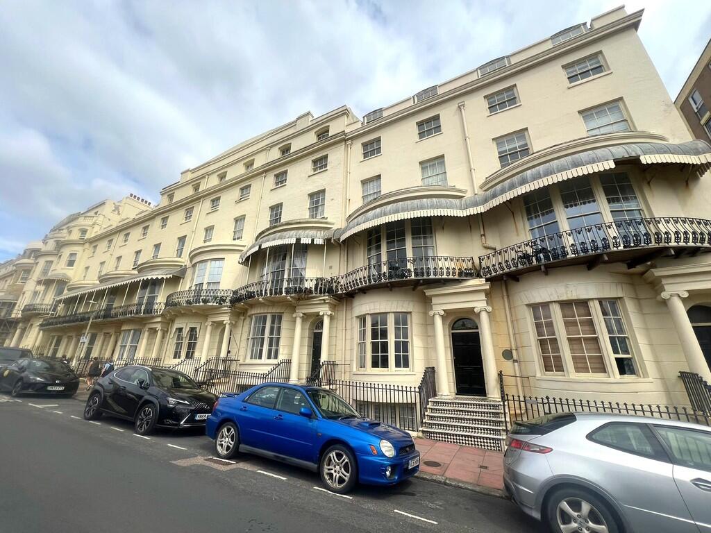 Main image of property: Regency Square, Brighton, BN1 2FF