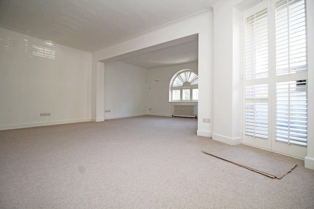 2 bedroom apartment for sale in Wick Hall, Furze Hill, Hove, BN3 1NG, BN3
