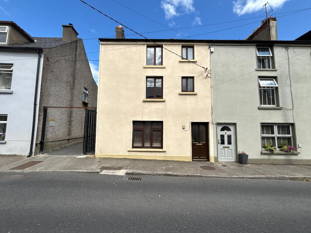 Main image of property: 27 O'Neill Street, Clonmel