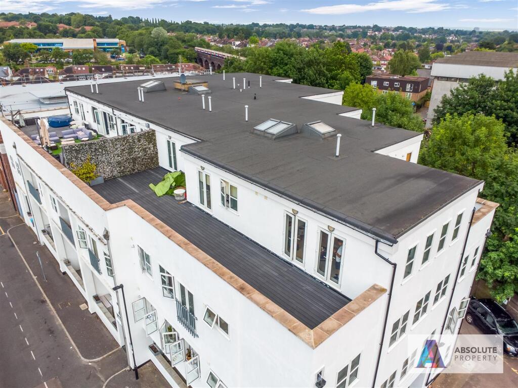 Main image of property: Park Road, 1003 Sq Feet of Outdoor Space