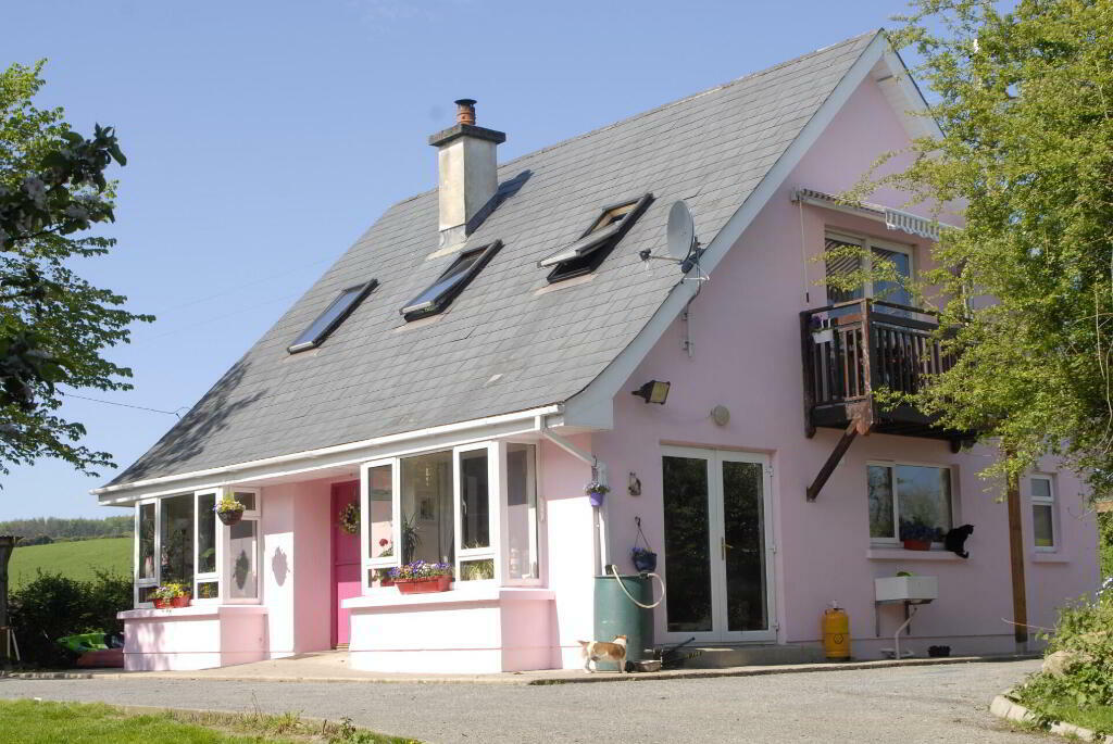 4 bedroom detached house for sale in Uisce Solais, Garranturton