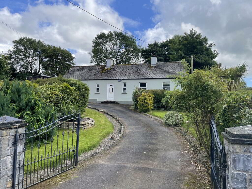3 bedroom detached house for sale in Coolboa, Clashmore, Ireland