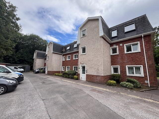 Main image of property: Apt 11, Ashbrook, Victoria Cross, Cork