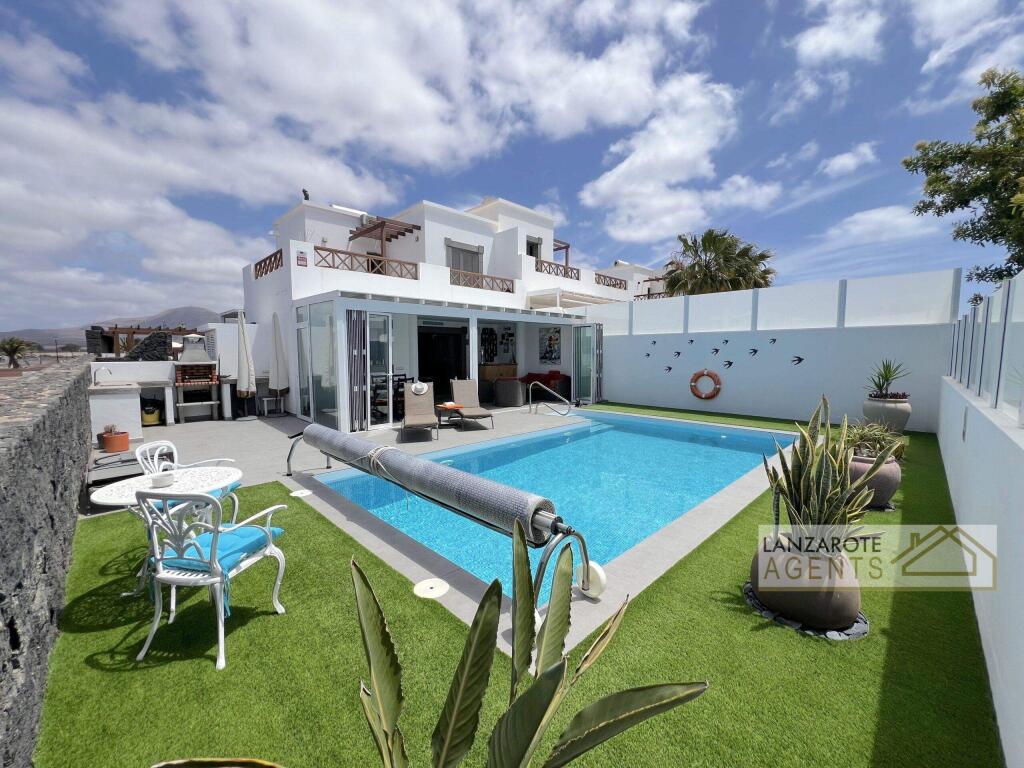 Main image of property: Canary Islands, Lanzarote, Playa Blanca