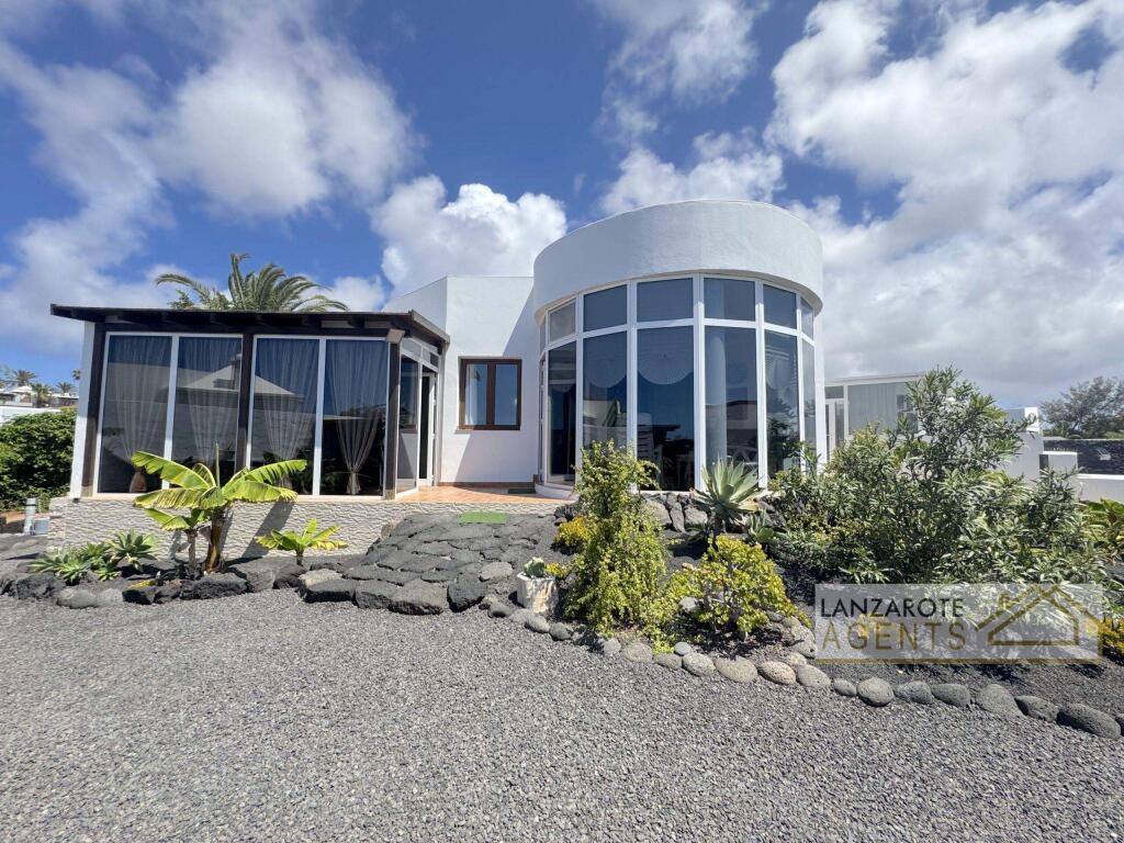 Main image of property: Canary Islands, Lanzarote, Playa Blanca