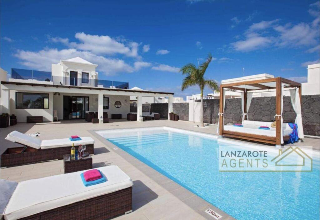 Main image of property: Canary Islands, Lanzarote, Playa Blanca