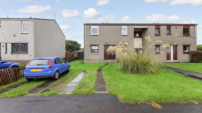 Main image of property: 42 Syme Place, Rosyth, Dunfermline, KY11 2SG
