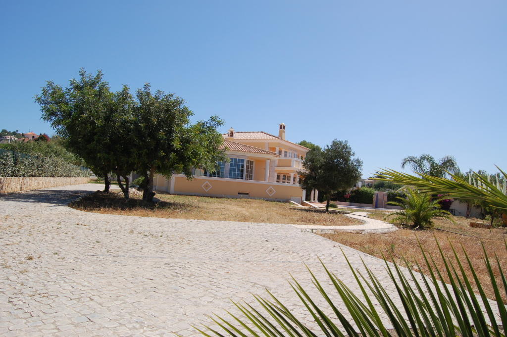 4 bedroom villa for sale in Algarve, Almancil, Portugal