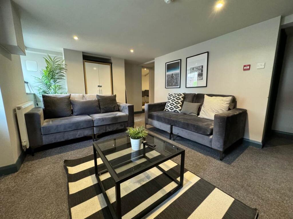 Main image of property: Cobden Terrace (ROOM 5), Farnley, Leeds