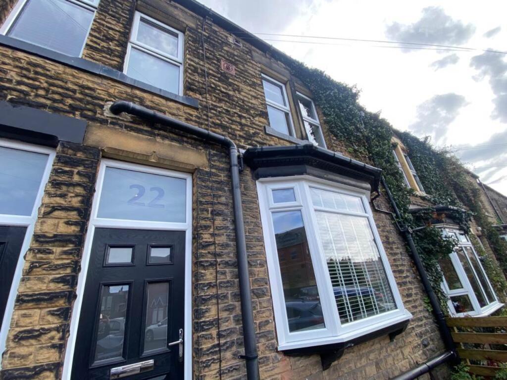 Main image of property: Sunnybank Avenue, Horsforth,