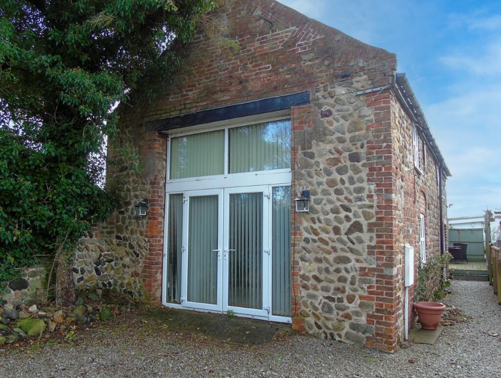 Main image of property: Sunnyacre Cottage, Hornsea Road, Skipsea, YO25 5ST