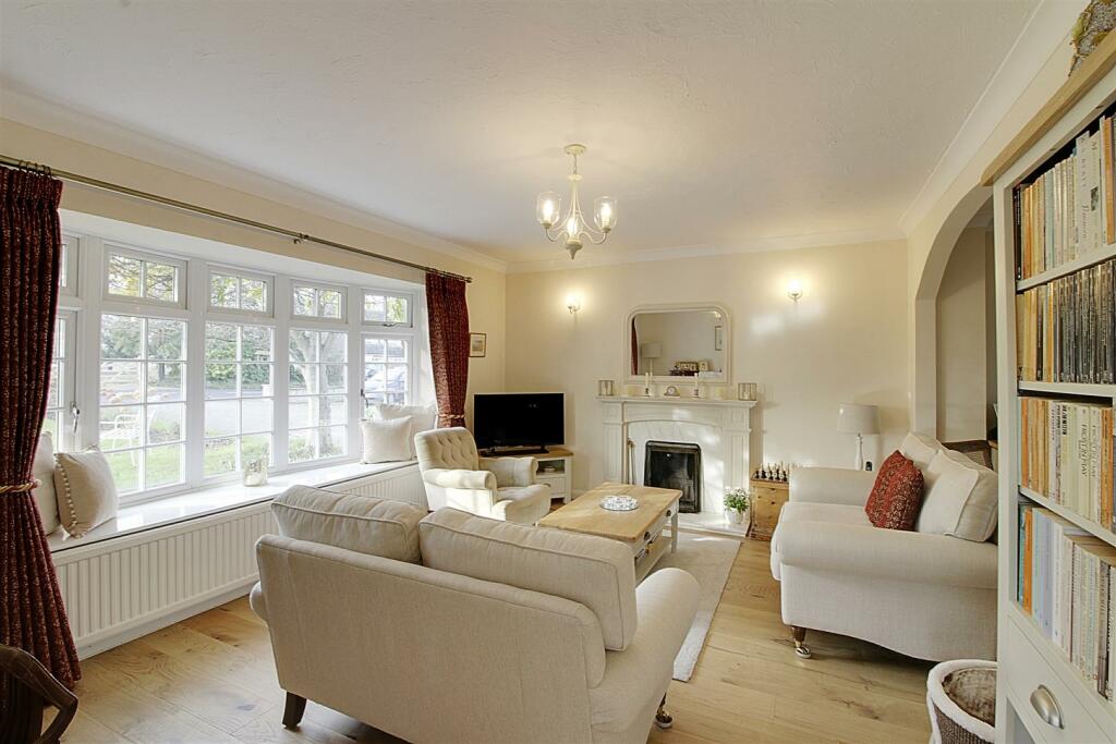 4 bedroom detached house for sale in Eastgate, Deeping St. James, PE6