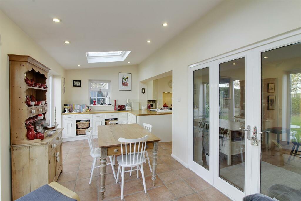 4 bedroom detached house for sale in Eastgate, Deeping St. James, PE6