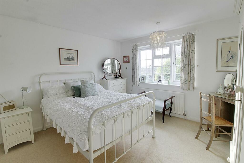 4 bedroom detached house for sale in Eastgate, Deeping St. James, PE6