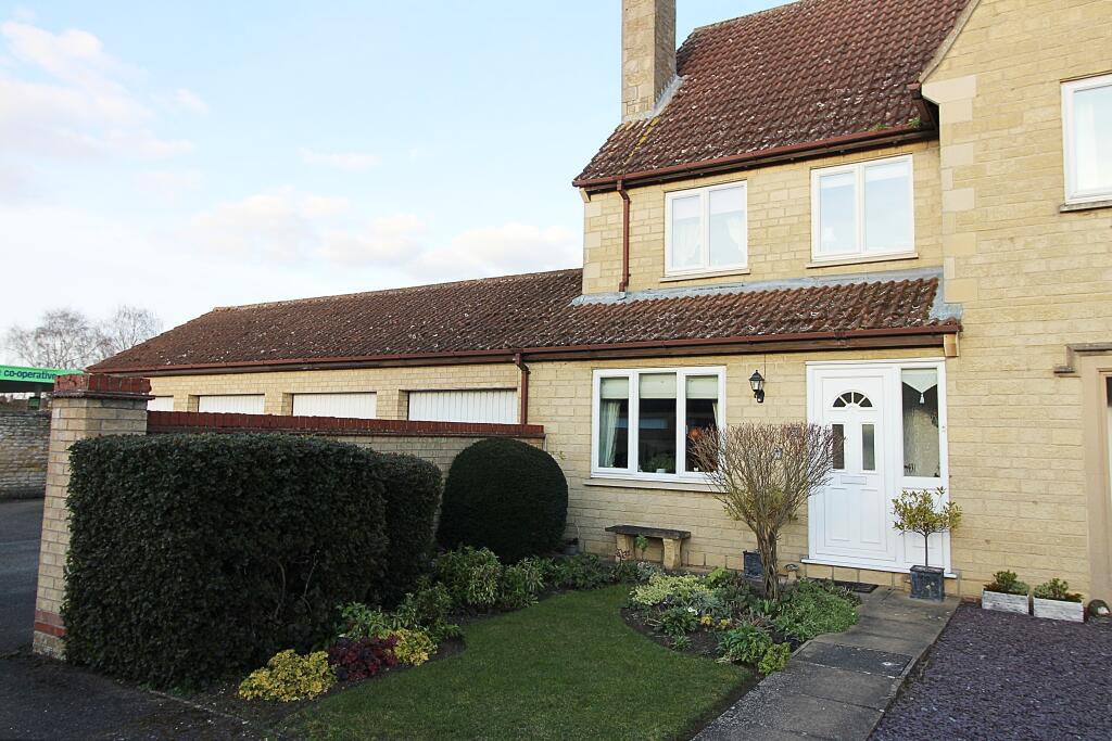 Main image of property: Dixons Road, Market Deeping, PE6