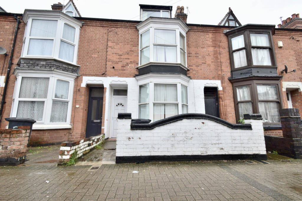 7 bedroom terraced house for sale in Upperton Road, Westcotes