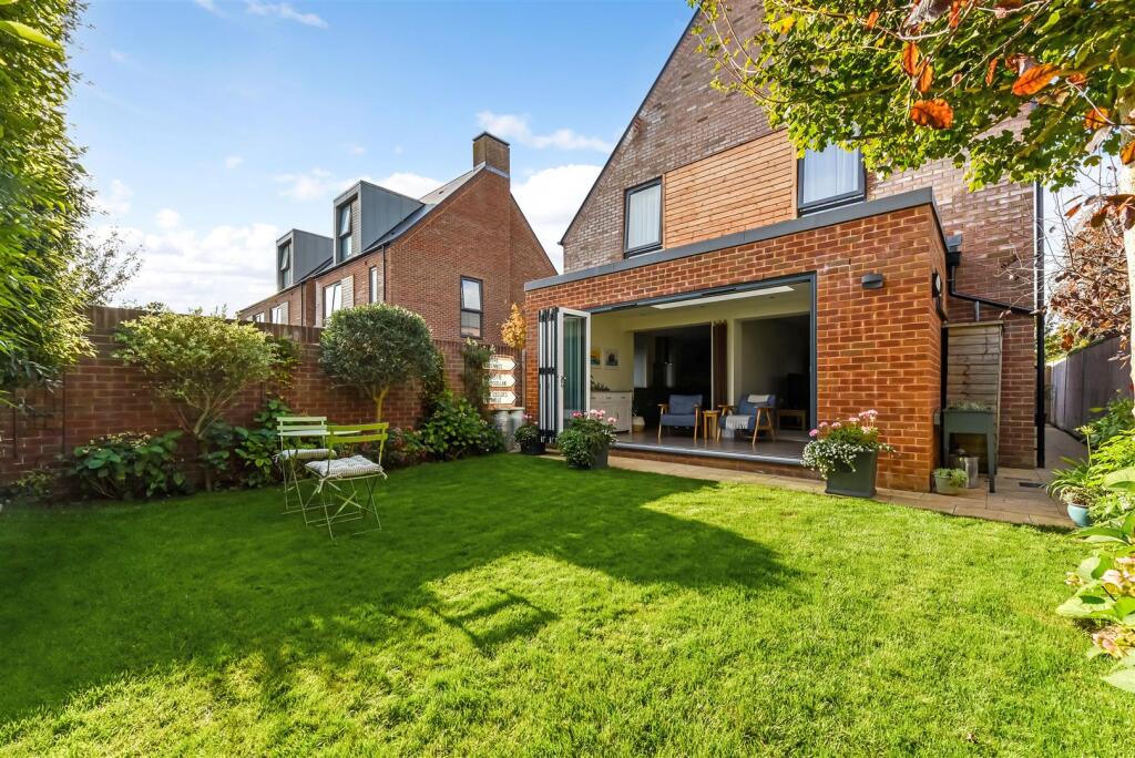 Main image of property: Windmill Close, Chichester