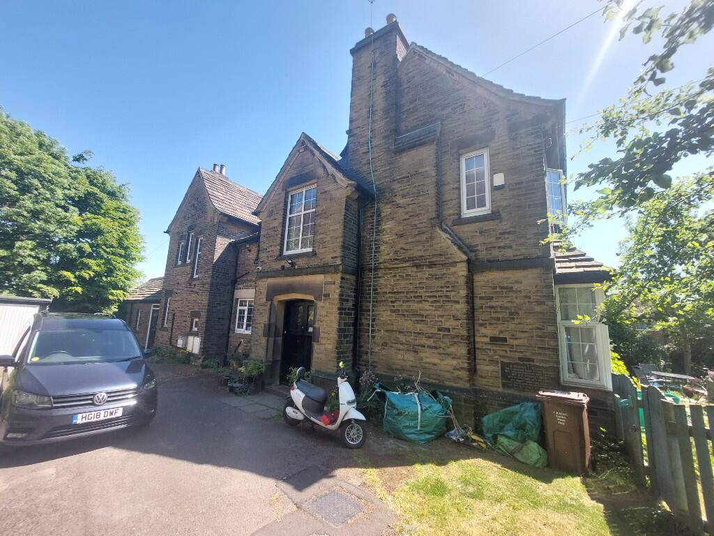Main image of property: Lidget Terrace, Bradford, West Yorkshire, BD7
