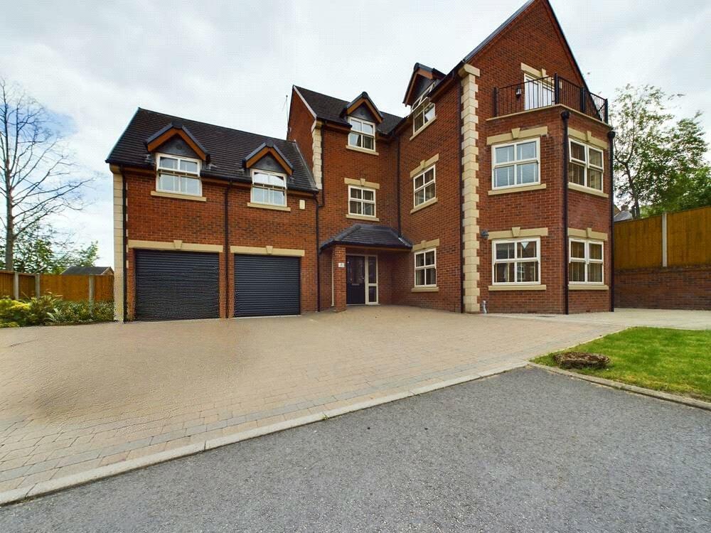 5 bedroom detached house for sale in Hands Road, Heanor, Derbyshire, DE75