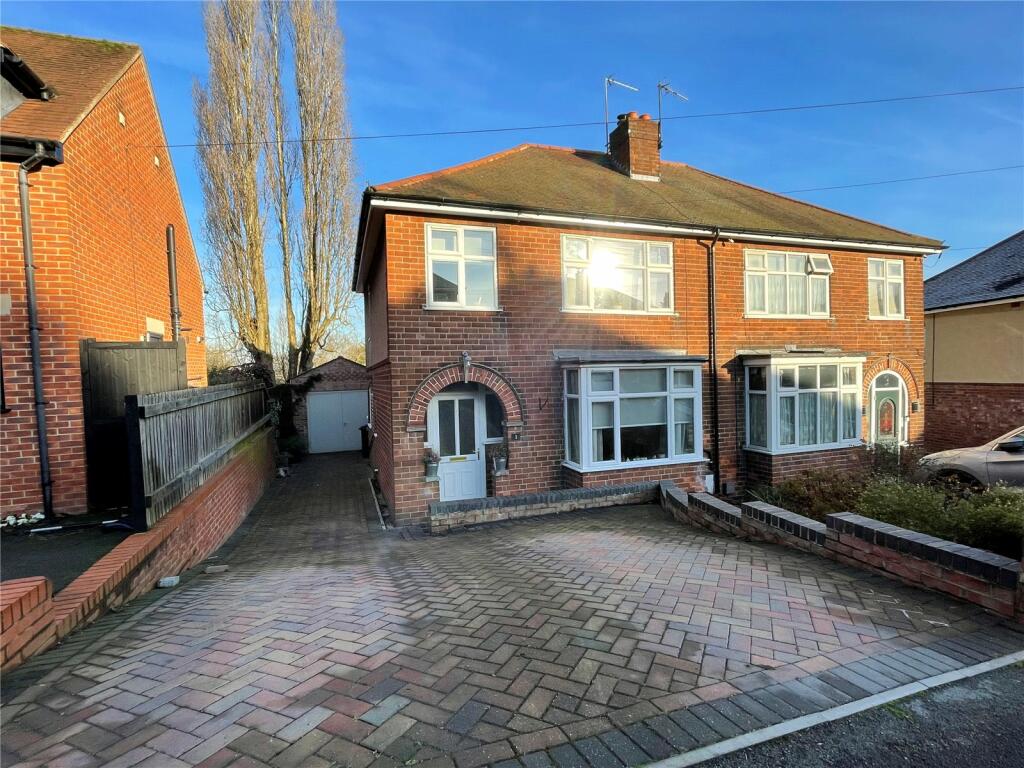 3 bedroom semidetached house for sale in Grace Crescent, Heanor, Derbyshire, DE75
