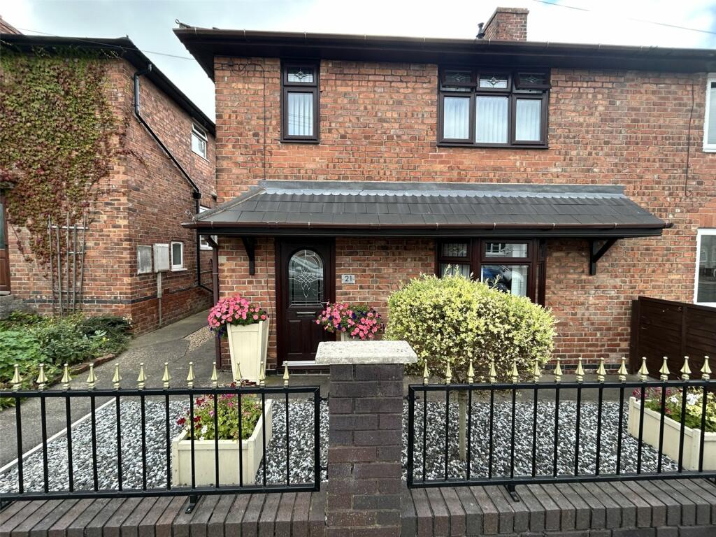 3 bedroom semidetached house for sale in Mayfield Avenue, Heanor, Derbyshire, DE75
