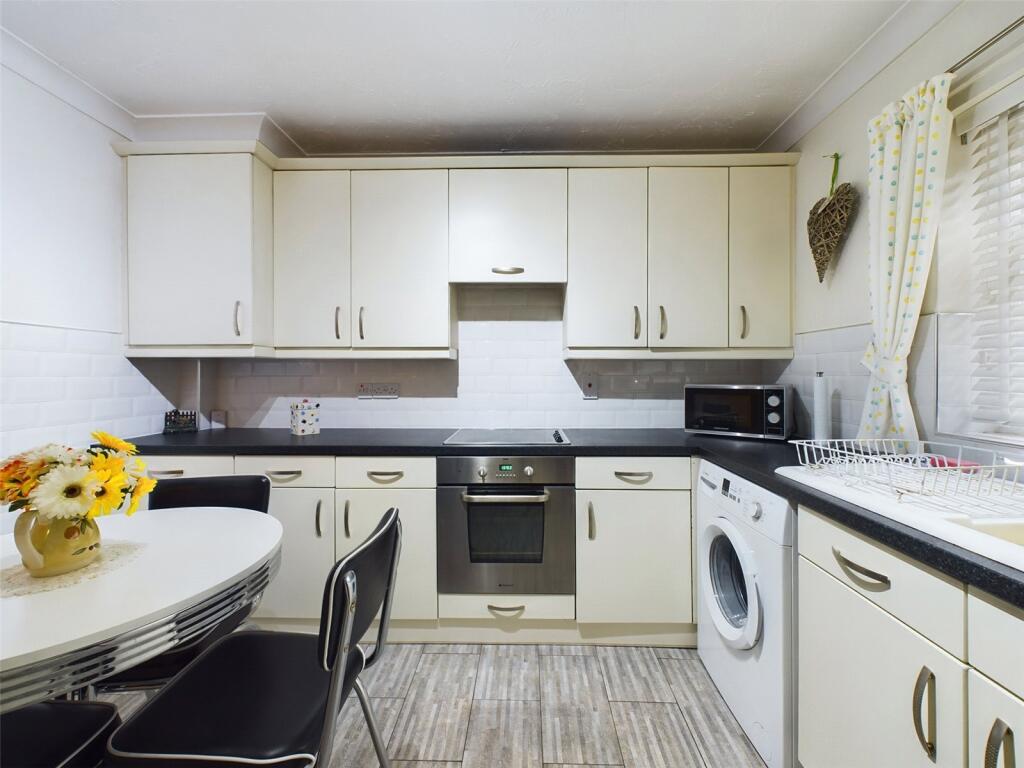 Additional property image - Upper Barn Close, Heanor, Derbyshire, DE75