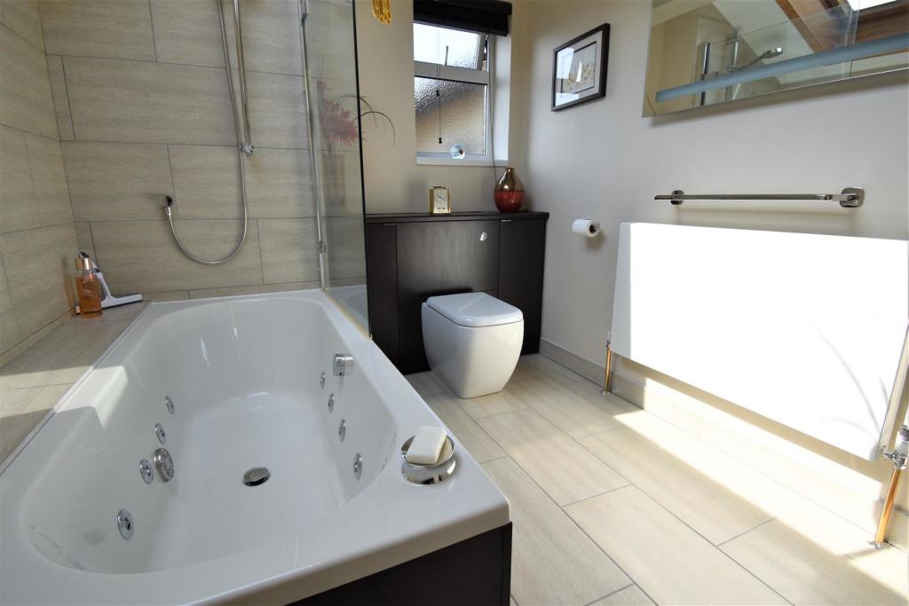 4 bedroom detached house for sale in Home Farm Way, Easter Compton, BS35