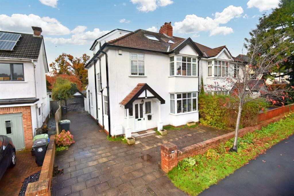 5 bedroom semidetached house for sale in Reedley Road, Stoke BS9