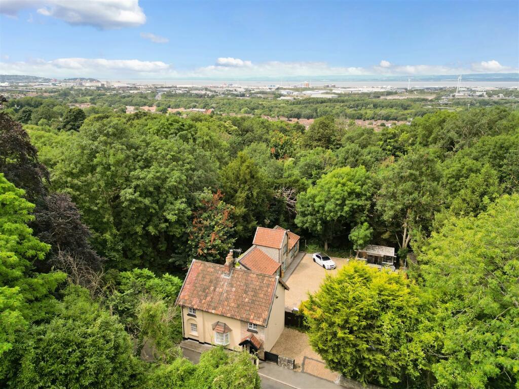 Additional property image - Unique Detached Period Home Set In Private 3/4 Acre Plot With Stables & Paddock