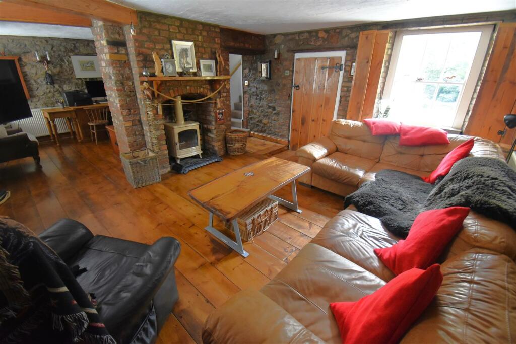 Additional property image - Unique Detached Period Home Set In Private 3/4 Acre Plot With Stables & Paddock
