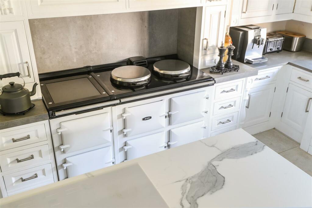 Additional property image - Hyatts Wood Road, Backwell, North Somerset