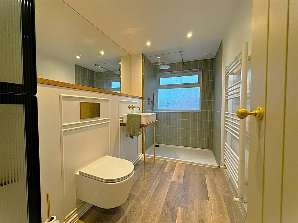 Additional property image - Beautiful Refurbished Cottage Set In The Heart Of Westbury Village