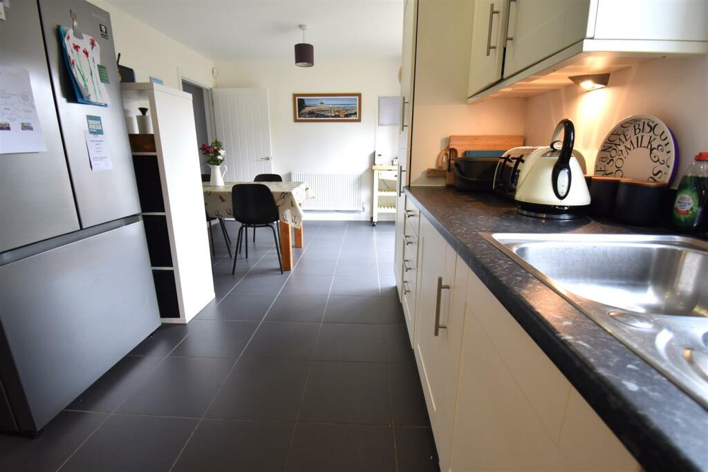 Additional property image - Superb House in Henleaze, Bristol