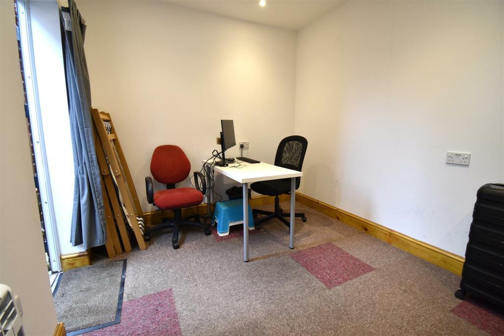Additional property image - Superb House in Henleaze, Bristol