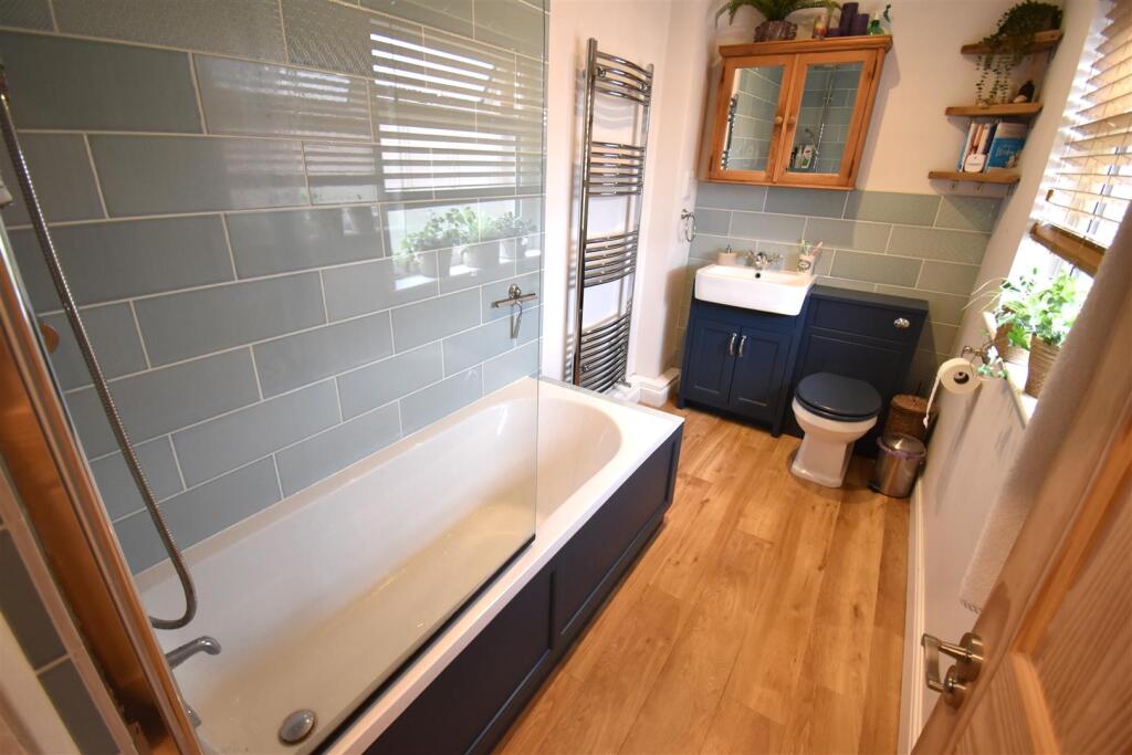 Additional property image - Beautiful Home on Lake Road, Bristol