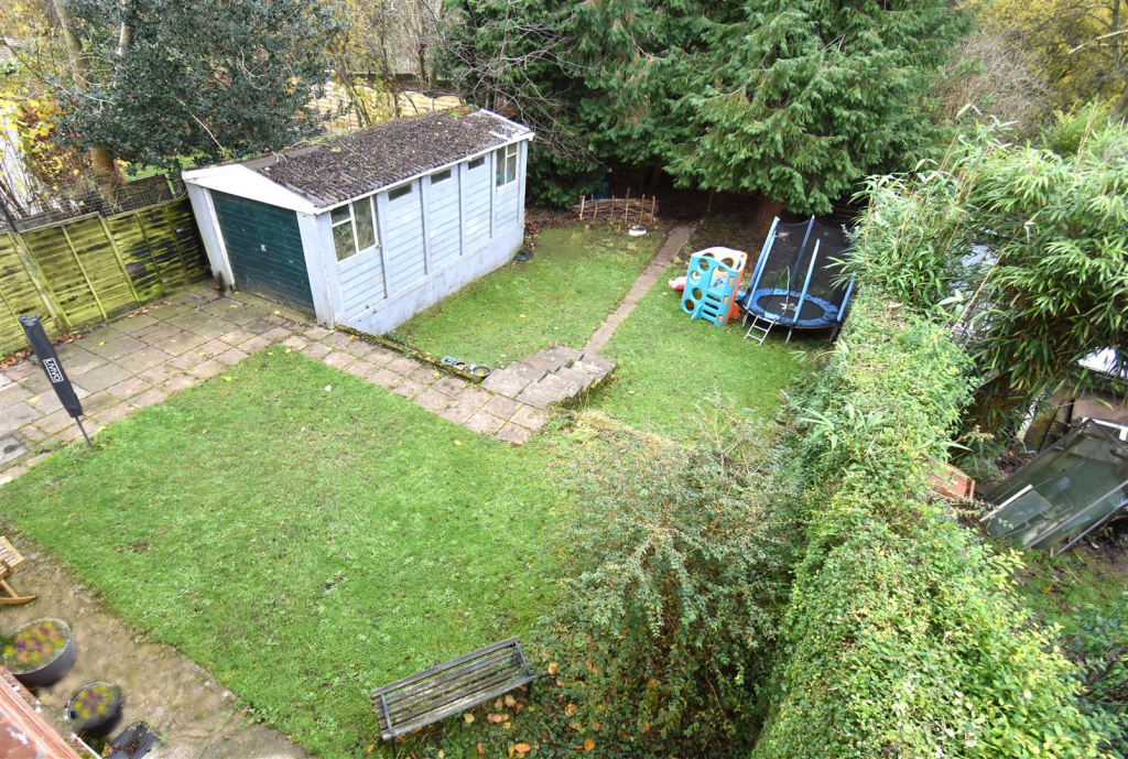 Additional property image - Beautiful Home on Lake Road, Bristol