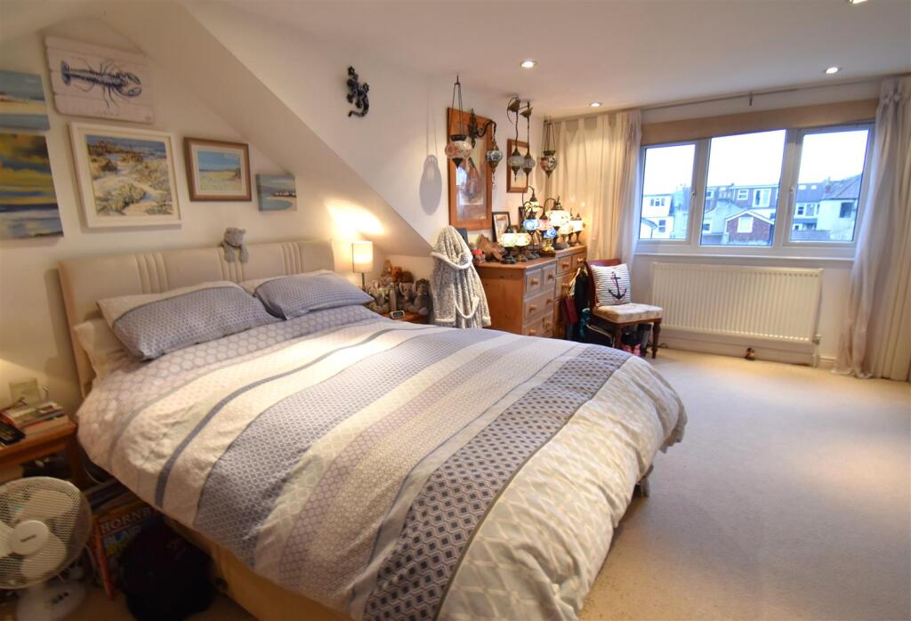 Additional property image - Delightful Extended Period Home Adjacent To Bishop Rd School in BS7