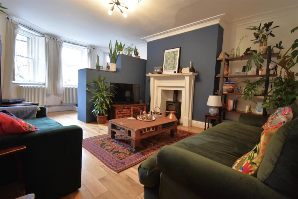 Additional property image - Superb Garden Apartment Beaconsfield Road, Clifton, Bristol