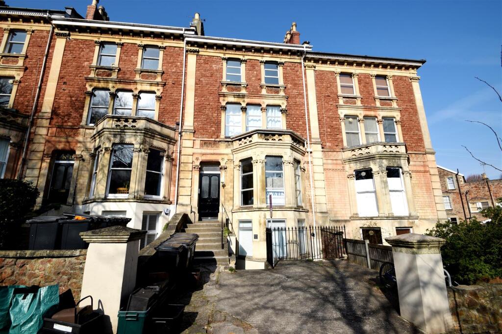 Main image of property: Period 2 bed garden apartment with garden, parking & NO CHAIN
