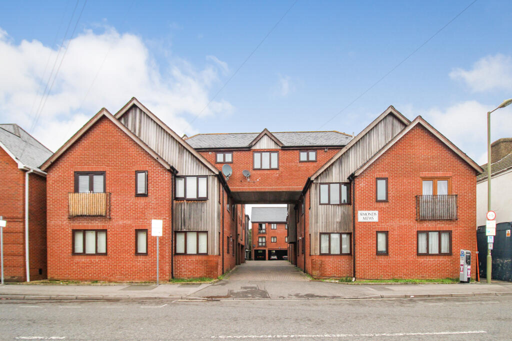 Main image of property: Simonds Mews, 6 Queens Road, Farnborough, GU14