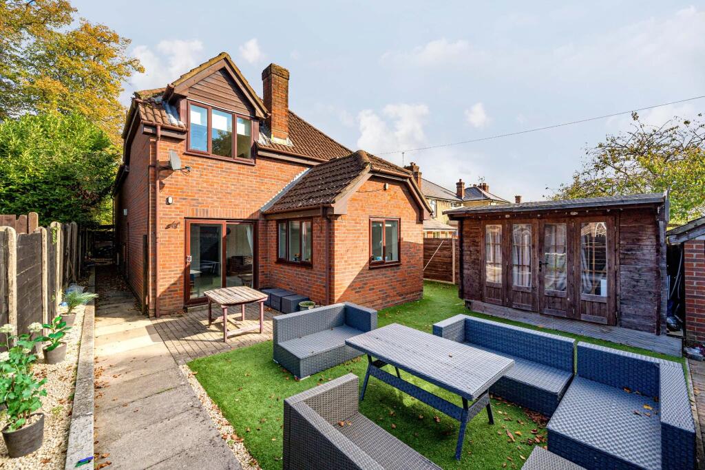 Main image of property: Weyhill Road, Andover, Hampshire