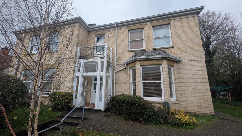Main image of property: Victoria House, 3 Junction Road, Andover