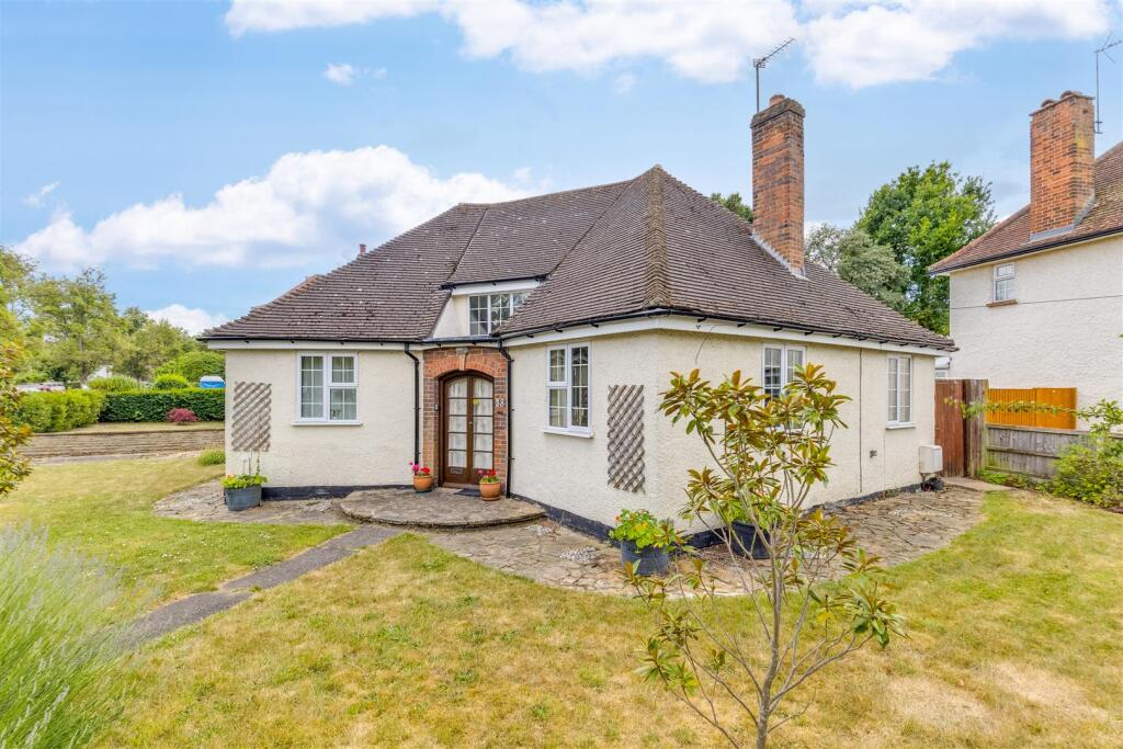 Main image of property: Souberie Avenue, Letchworth Garden City
