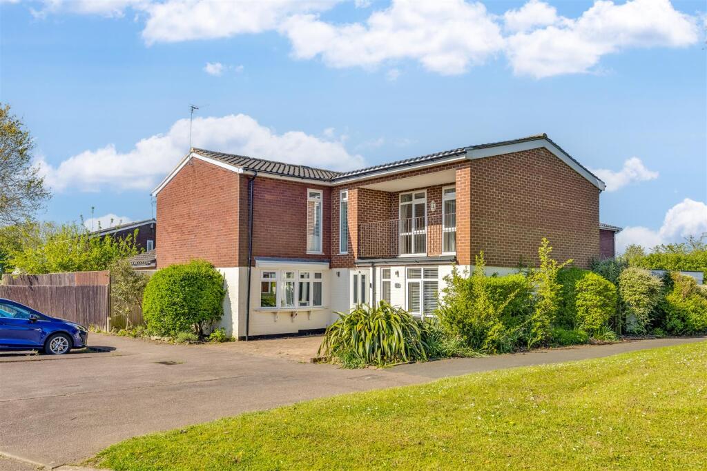 Main image of property: Penn Way, Letchworth Garden City